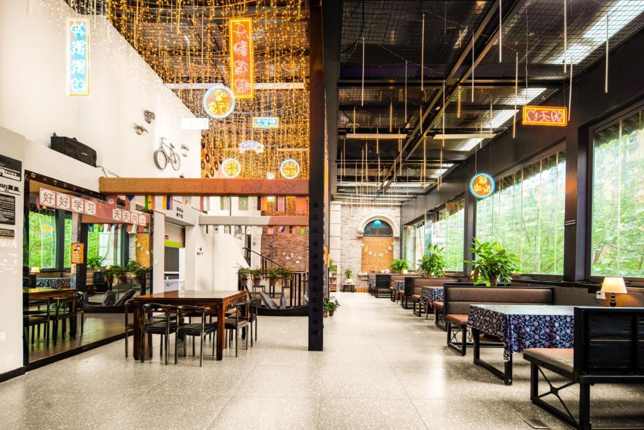 Riverside International Youth Hostel阅江老院青年旅舍 Chongqing Luaran gambar