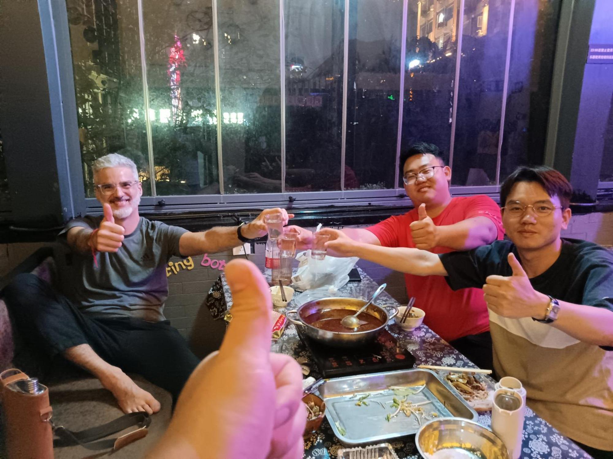 Riverside International Youth Hostel阅江老院青年旅舍 Chongqing Luaran gambar